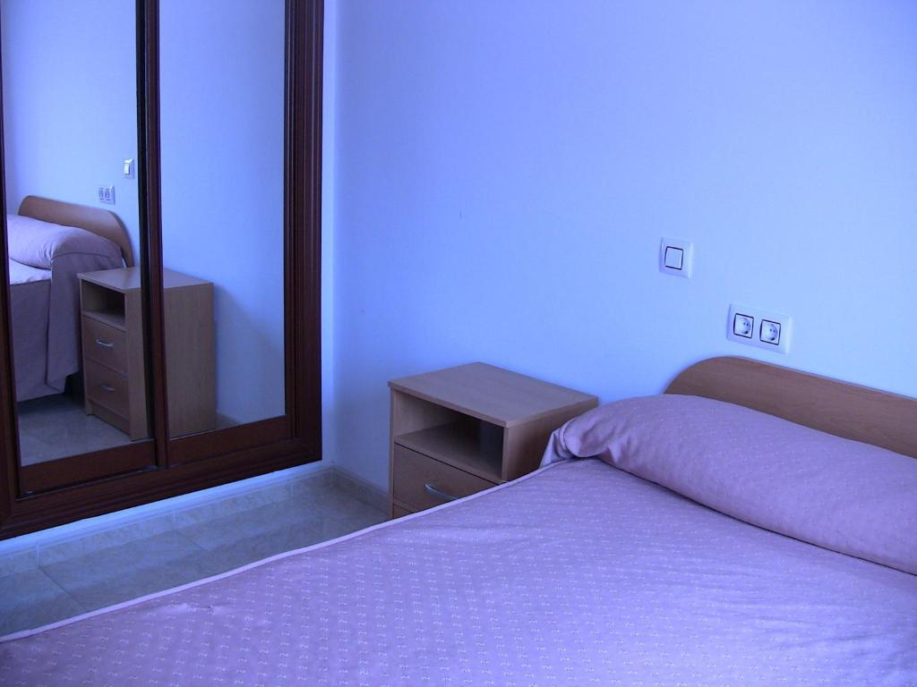 Apartahotel Los Hermanos Ocaña Екстериор снимка